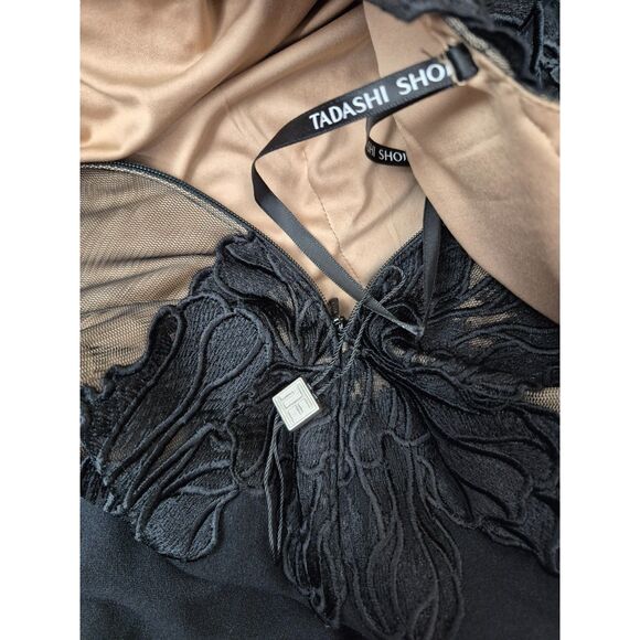 Tadashi Shoji Black Caselle Floral Embroidery Long Sleeve Gown Size 12 CHG24916L - Picture 9 of 9